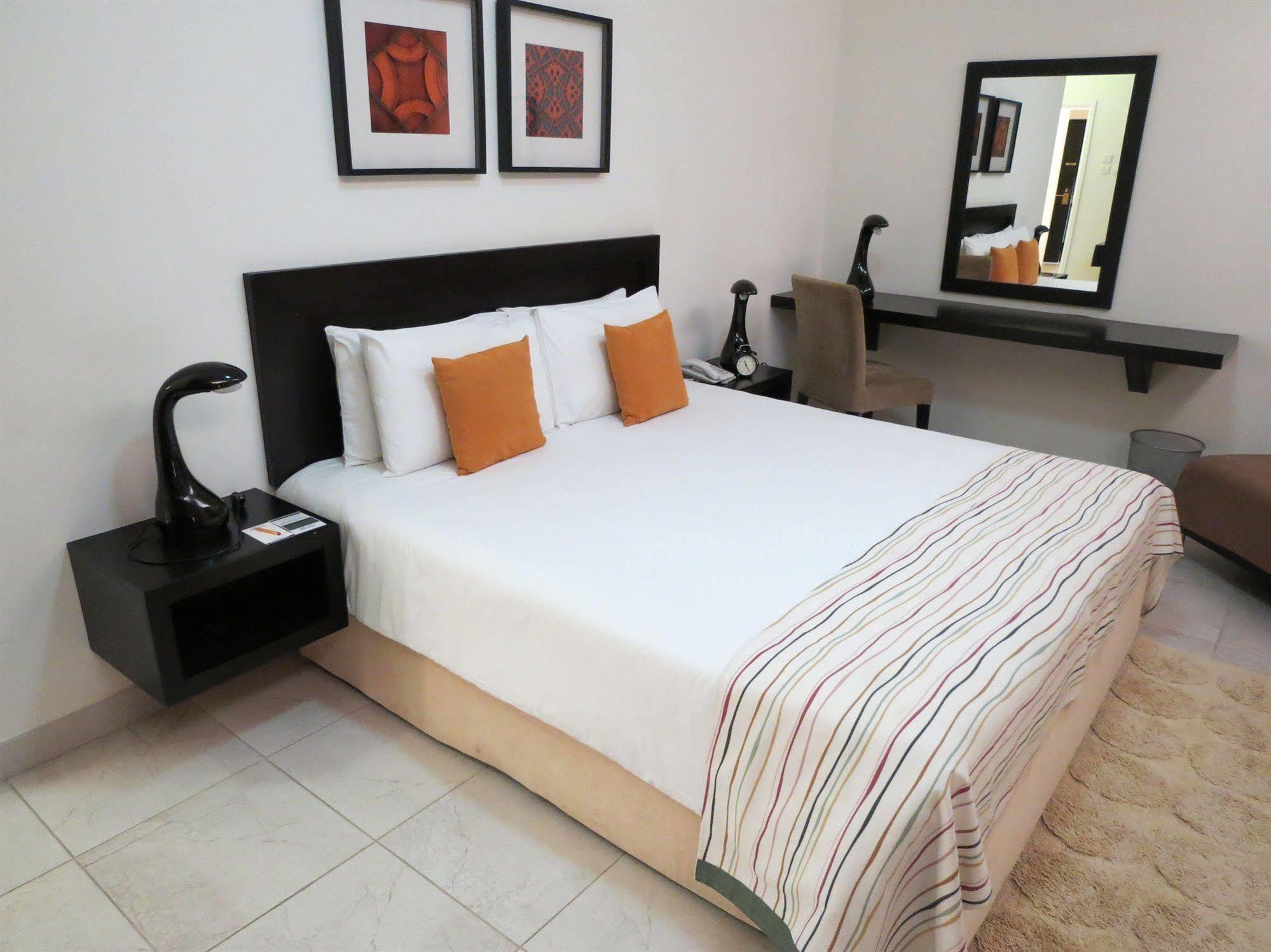 Midan Hotel Suites Muscat Exterior photo